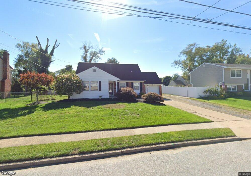 26 Sycamore Dr, Burlington, NJ 08016 - photo 1