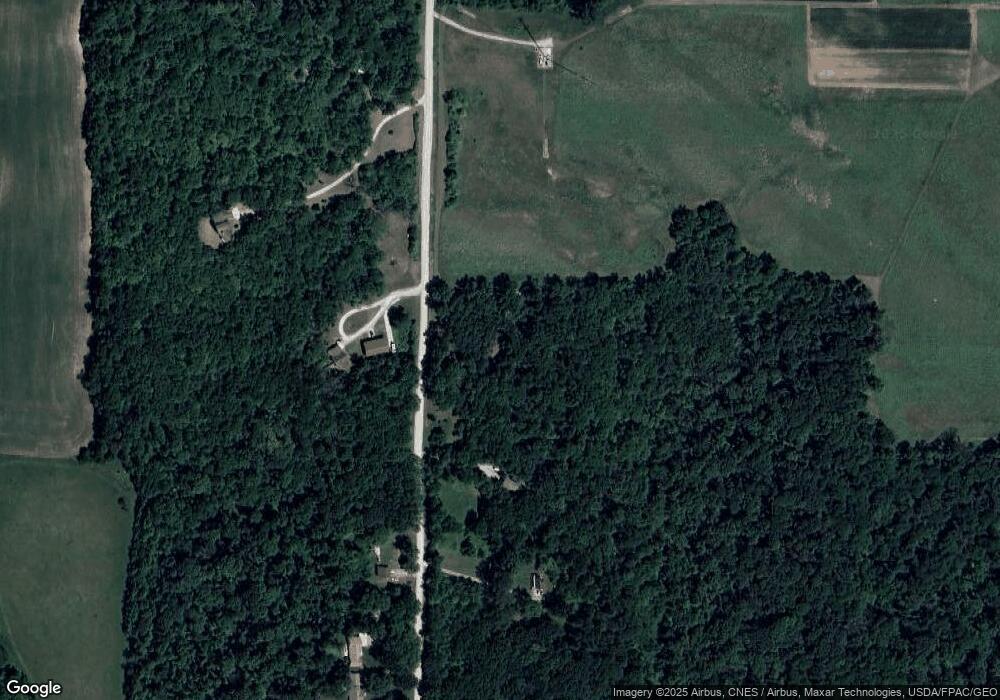 1094 W 68th St S, Newton, IA 50208 - photo 1