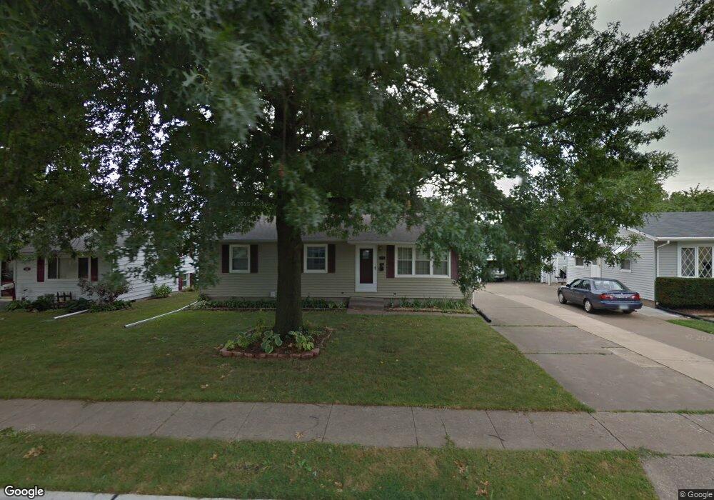 2117 W 35th St, Davenport, IA 52806 - photo 1