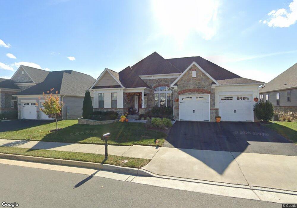 35767 Hawthorne Valley Way, Round Hill, VA 20141 - photo 1