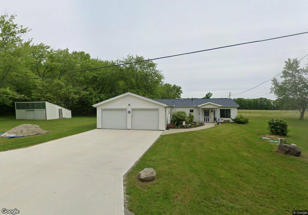 571 Oak St, Jefferson, OH 44047 - photo 1