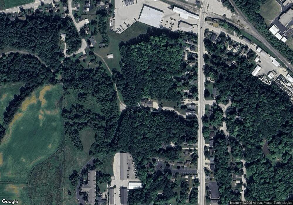 120 Park Ct, Slinger, WI 53086 - photo 1