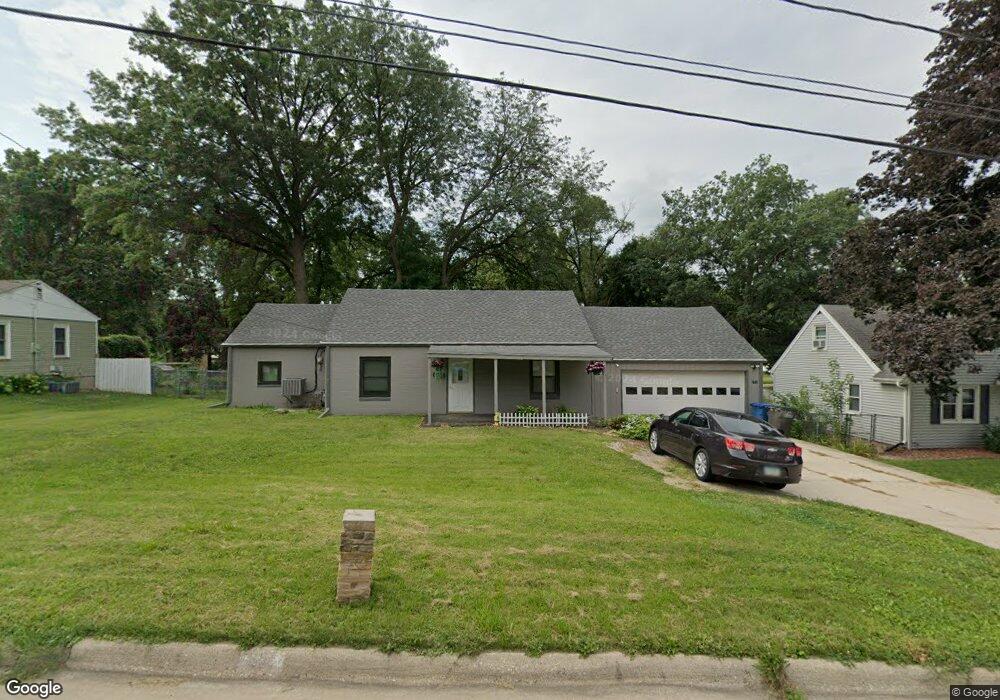 1712 Highview Dr, Des Moines, IA 50315 - photo 1