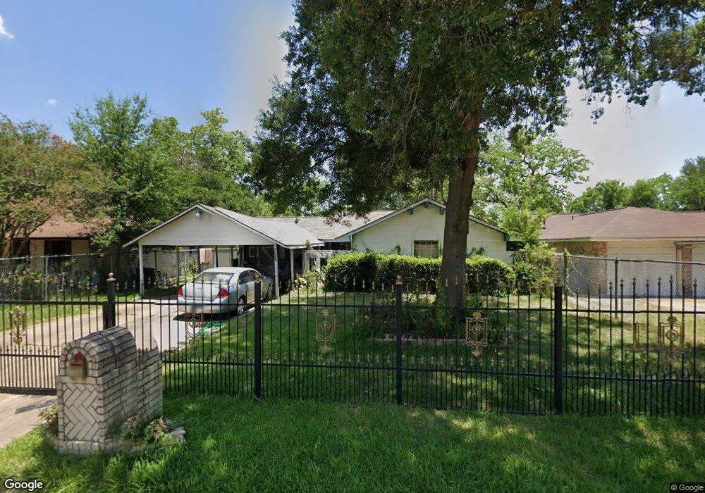 1606 Winter Bay Ln, Houston, TX 77088 - photo 1