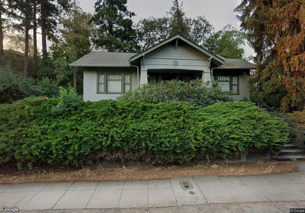 524 W 3rd Place, the Dalles, OR 97058 - photo 1