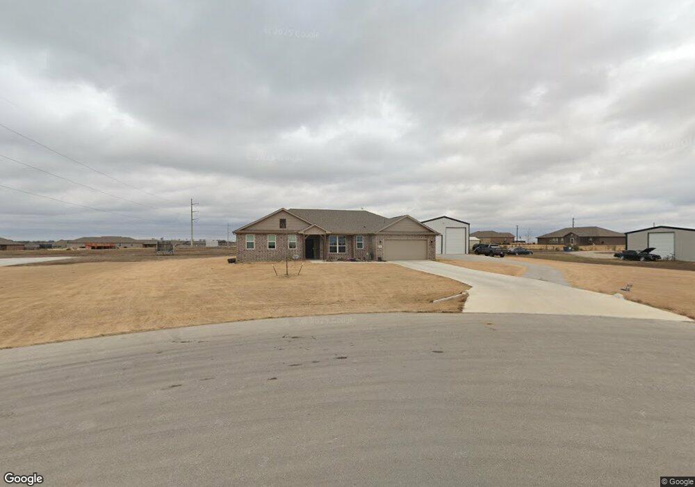 102 Crest Ln, Decatur, TX 76234 - photo 1