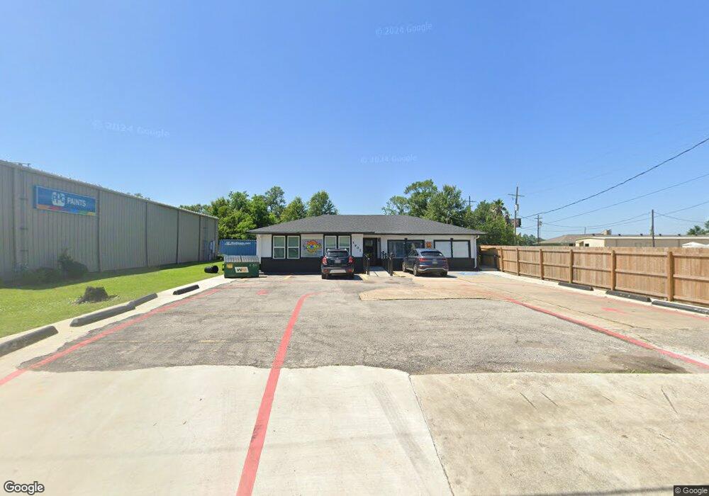 1902 E Prien Lake Rd, Lake Charles, LA 70601 - photo 1