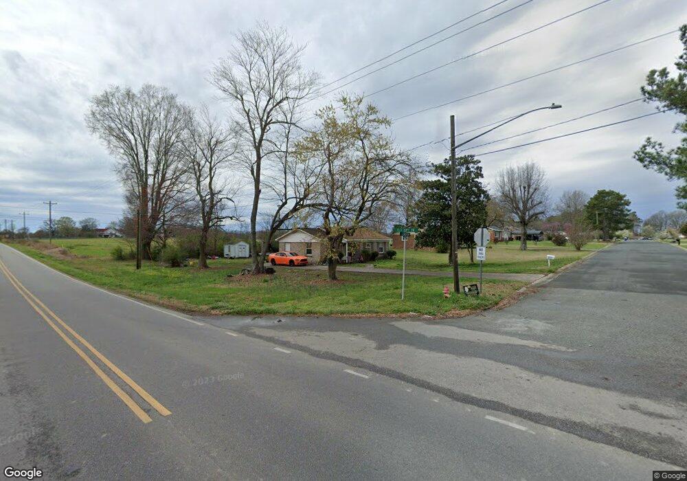 803 Lakeview Dr, Marshville, NC 28103 - photo 1