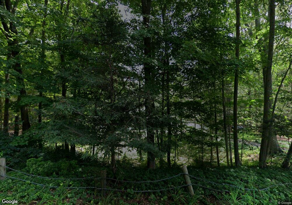 113 Jonathan Rd, New Canaan, CT 06840 - photo 1