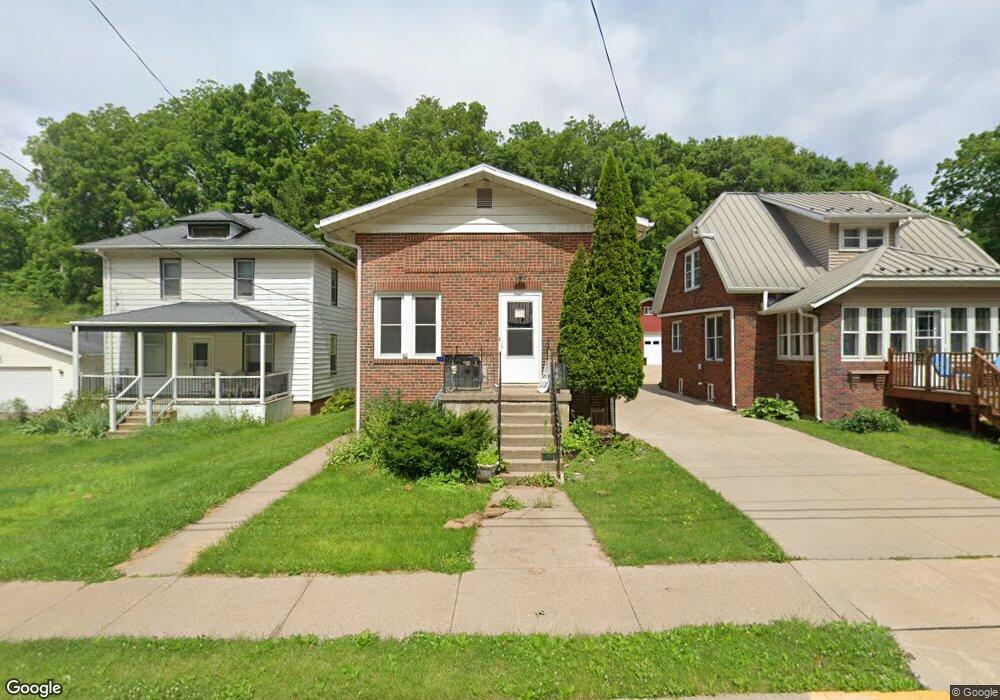 138 N Main St, Potosi, WI 53820 - photo 1