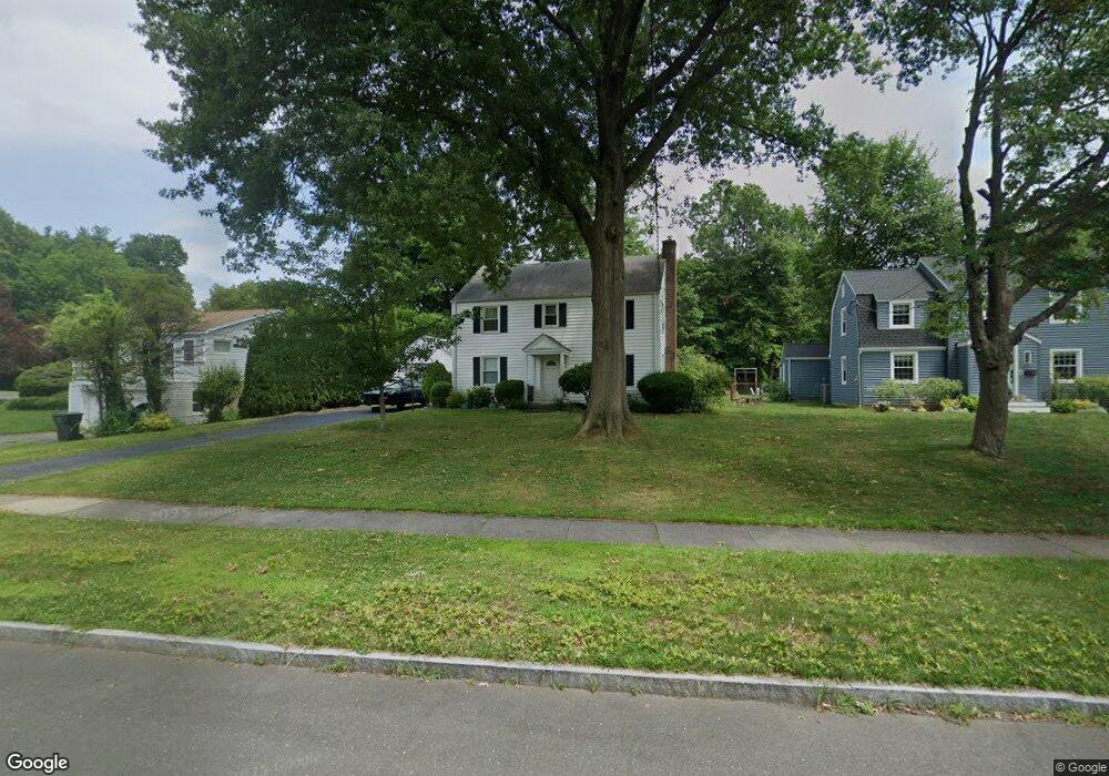 52 King Philip Dr, West Hartford, CT 06117 - photo 1