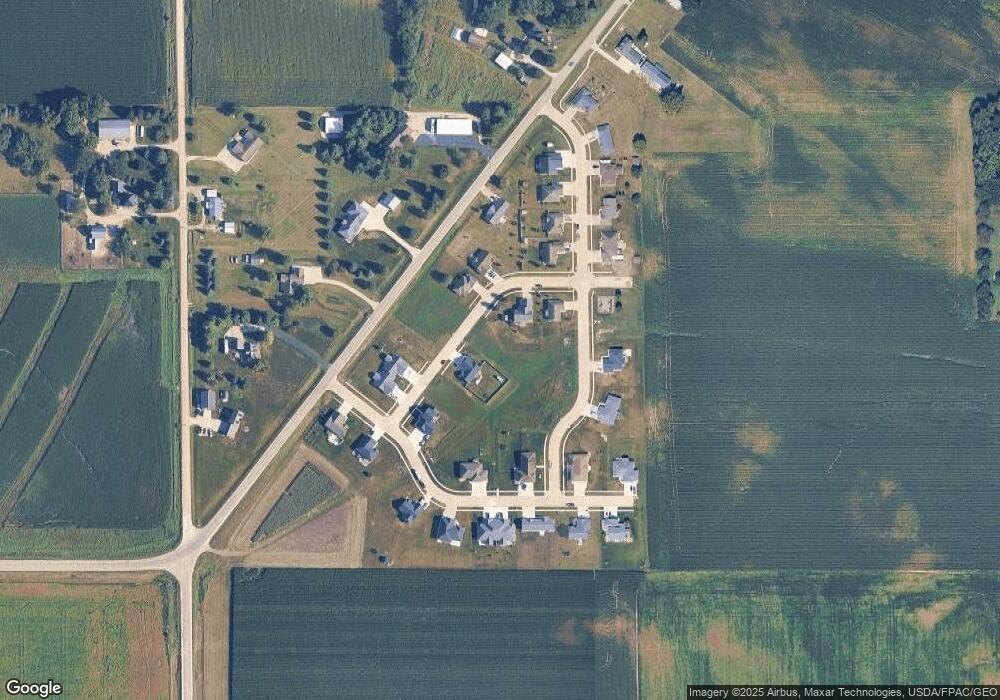 1118 Lozmar Ln, Shell Rock, IA 50670 - photo 1