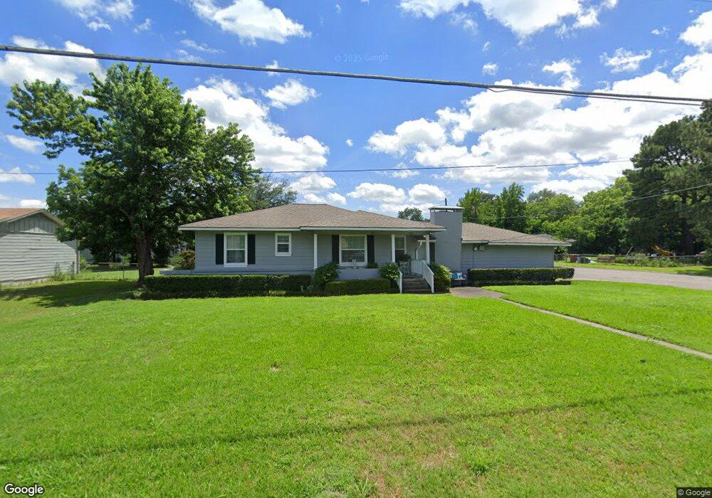 100 E Russell Ave, Bonham, TX 75418 - photo 1