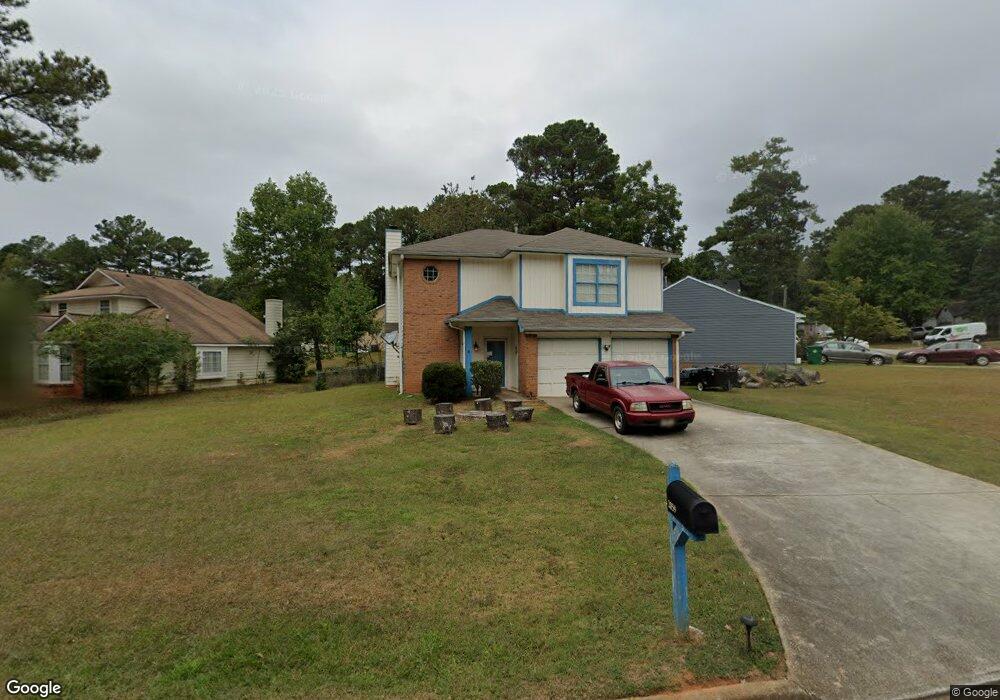 2059 Corners Cir, Lithonia, GA 30058 - photo 1