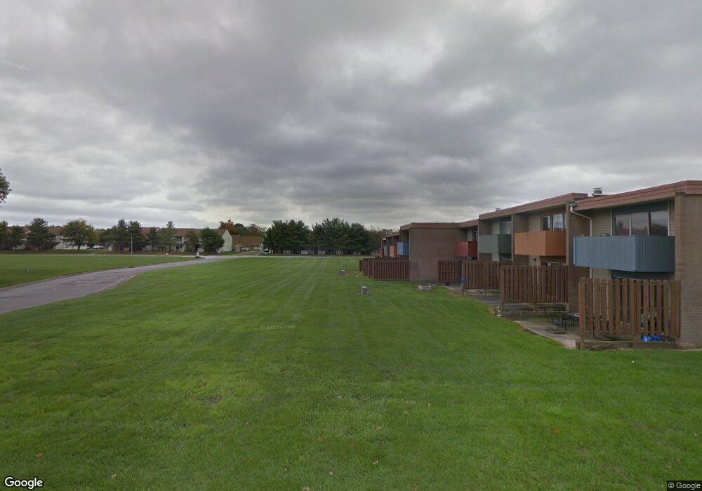 1494 Stratford Dr, Kent, OH 44240 - photo 1