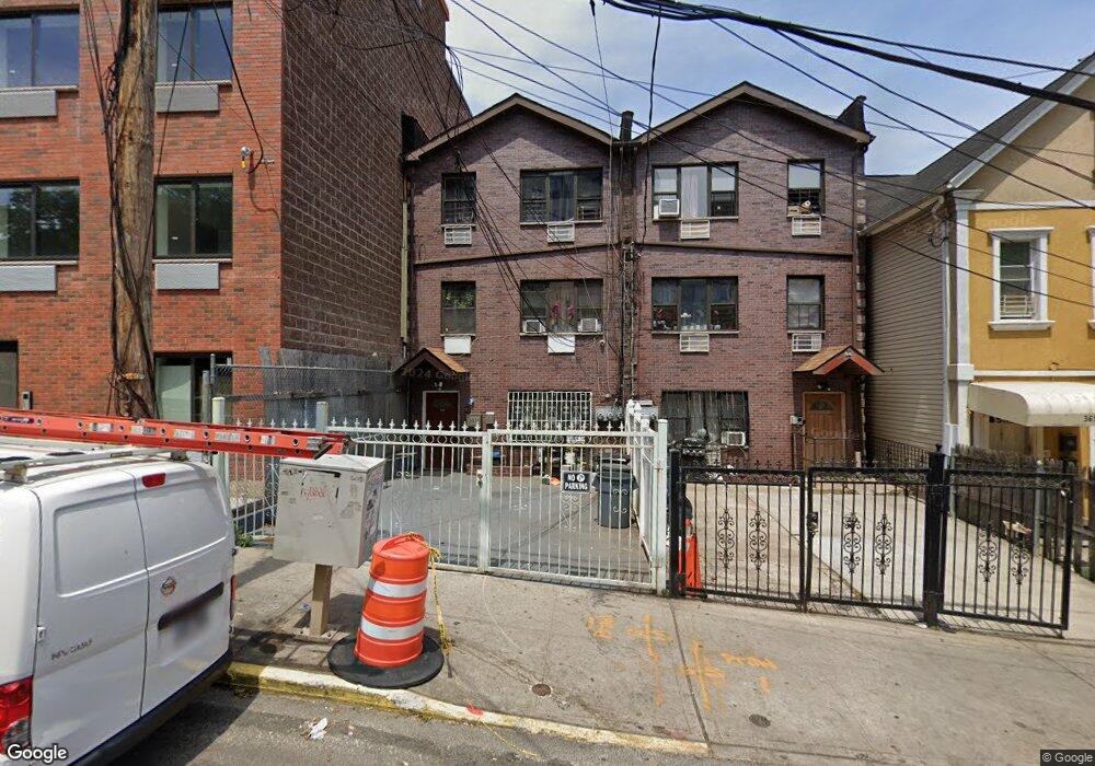 363 E 194th St, Bronx, NY 10458 - photo 1