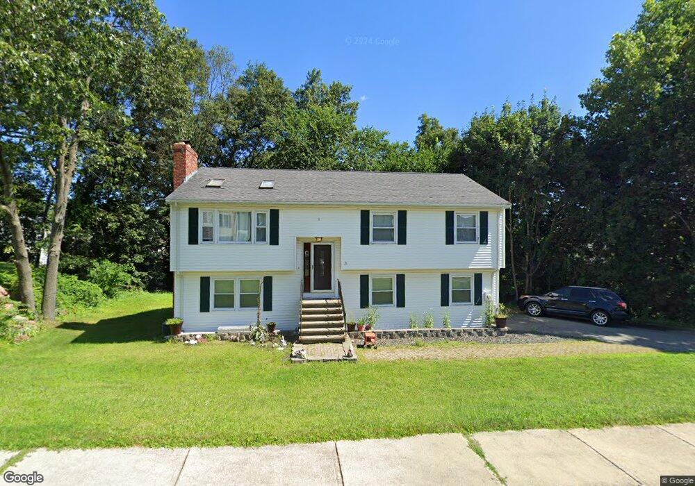 3 Woods Hill Cir, Woburn, MA 01801 - photo 1