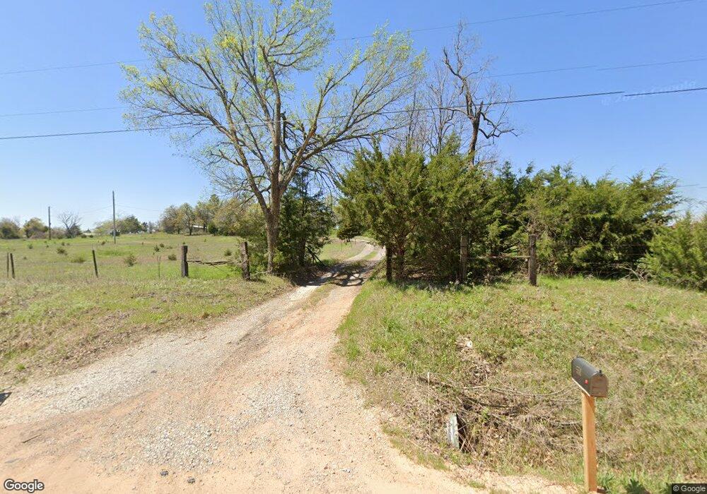 558 S Range Rd, McLoud, OK 74851 - photo 1