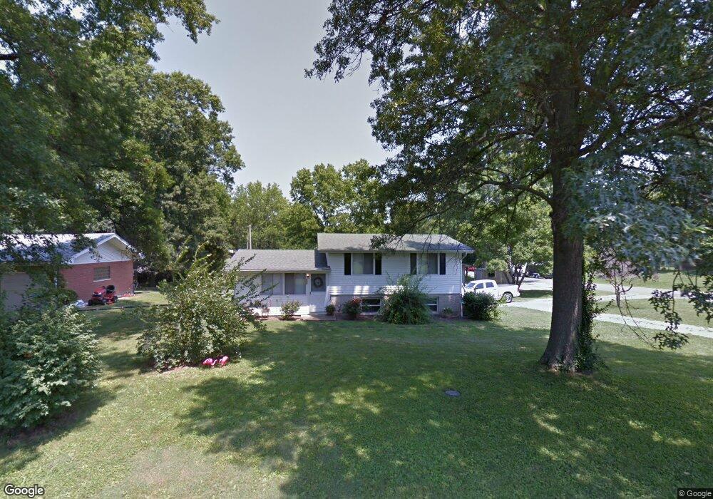 602 W High St, Freeburg, IL 62243 - photo 1