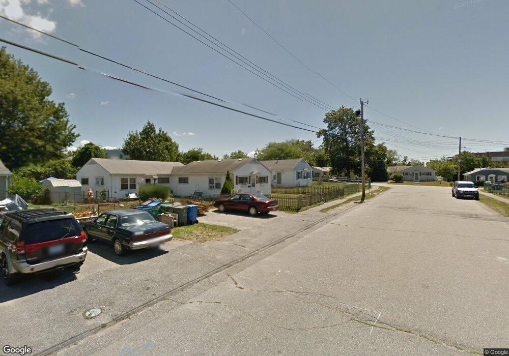 32 Ludlow Rd, Middletown, RI 02842 - photo 1