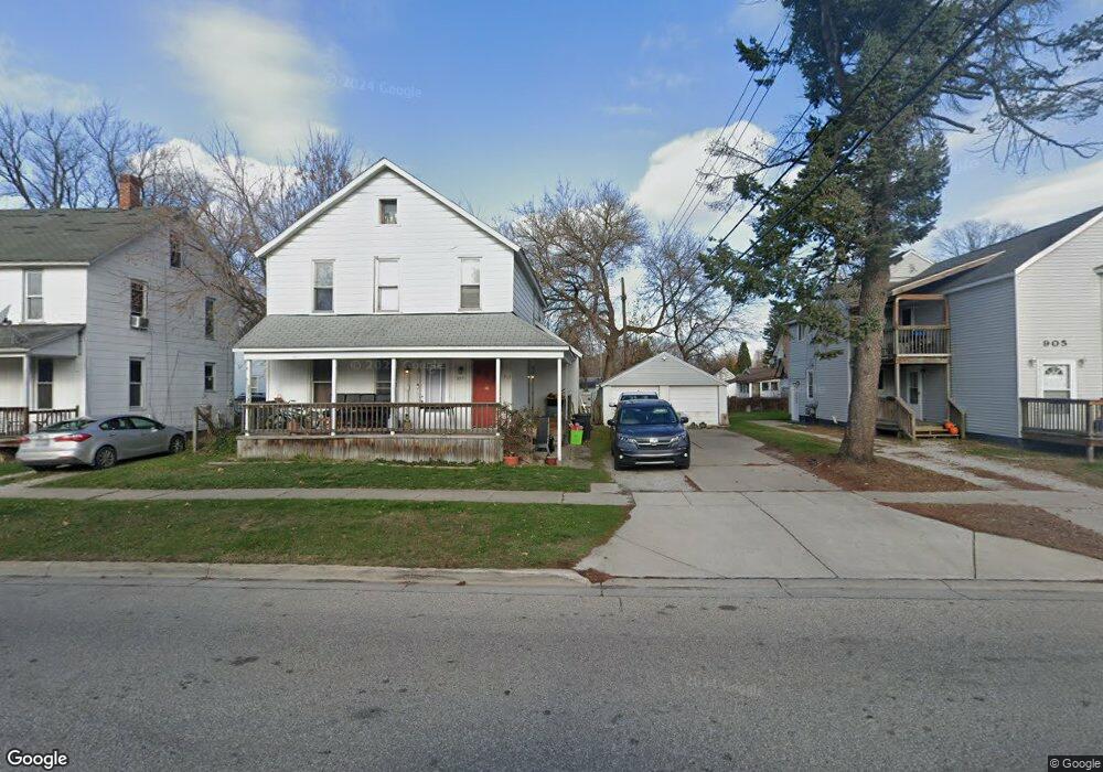 913 Hancock St unit 915, Port Huron, MI 48060 - photo 1