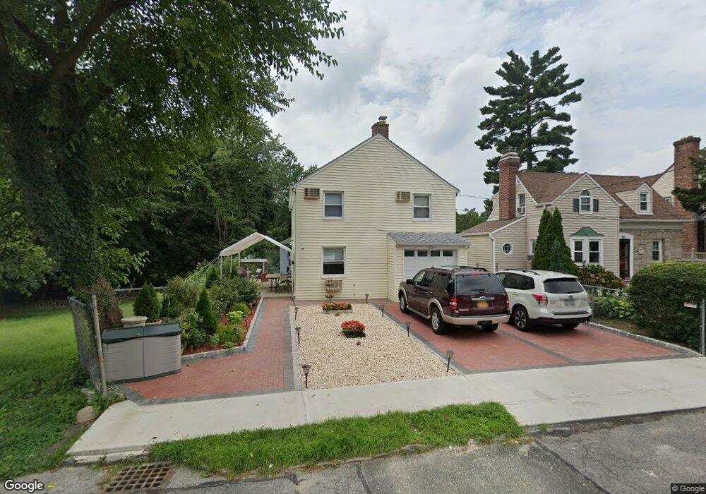 57 Bretton Rd, Yonkers, NY 10710 - photo 1