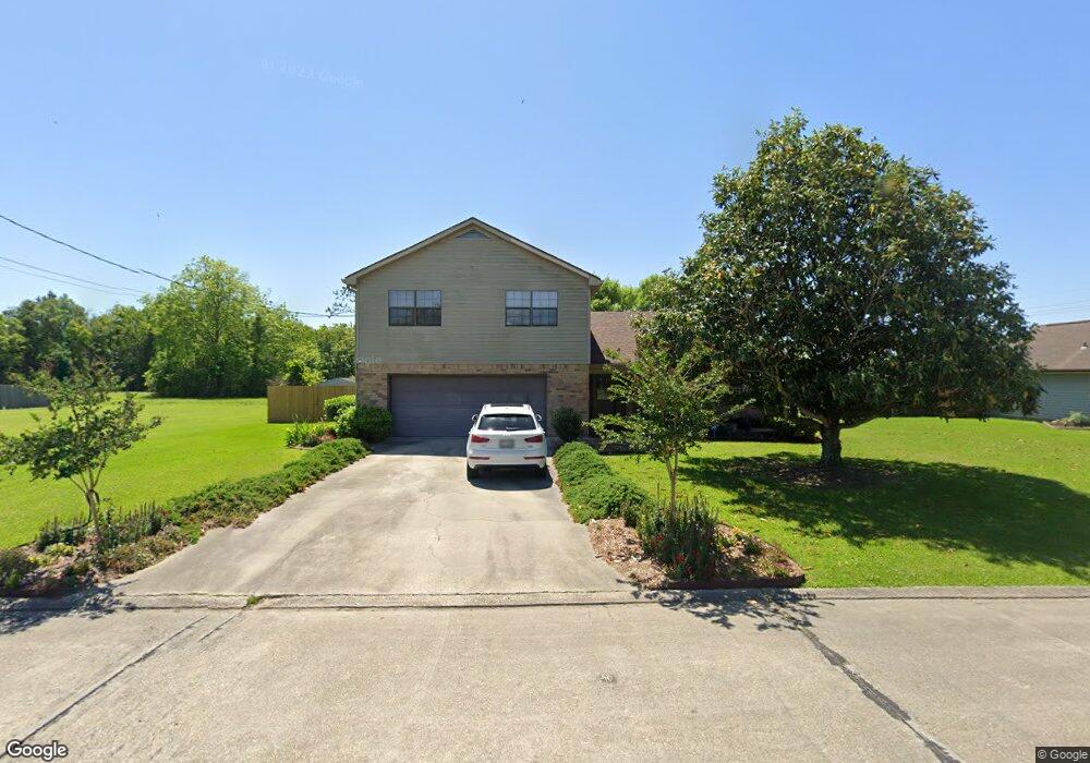 807 Roberta St, New Iberia, LA 70560 - photo 1