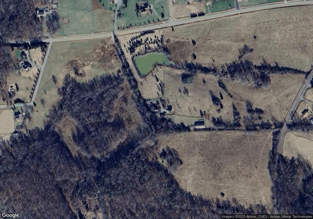 201 Friendly Pooch Ln, Pittsboro, NC 27312 - photo 1