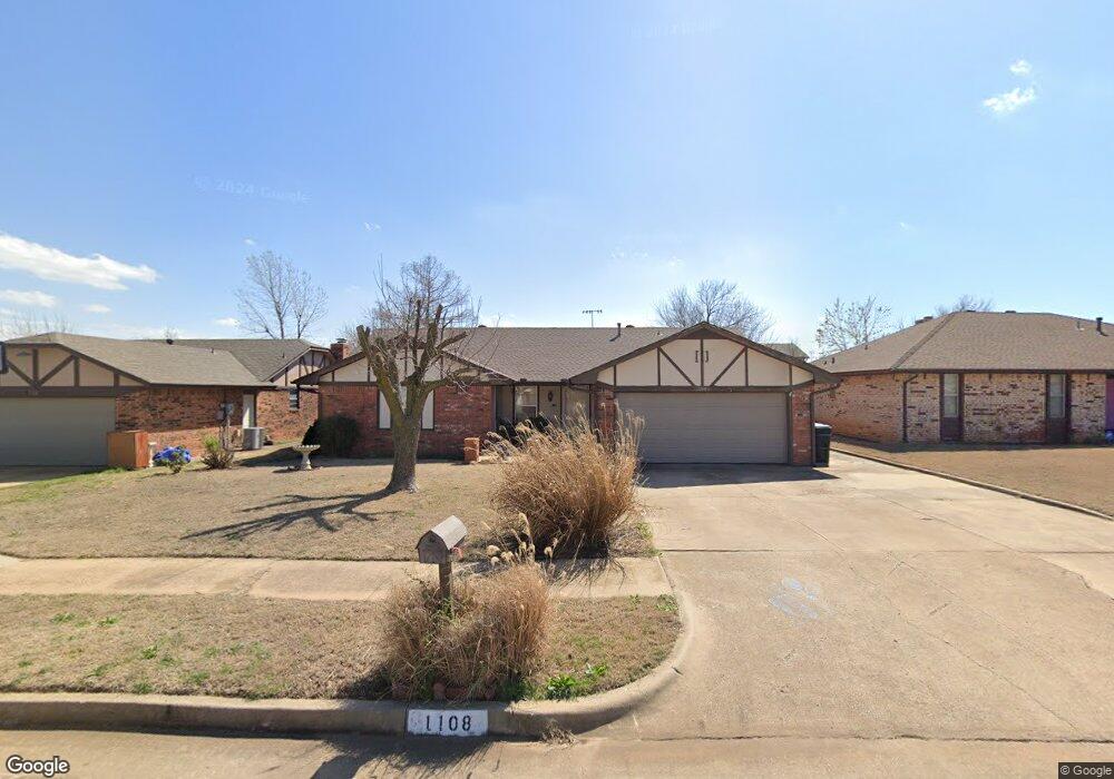 1108 N Patterson Dr, Moore, OK 73160 - photo 1