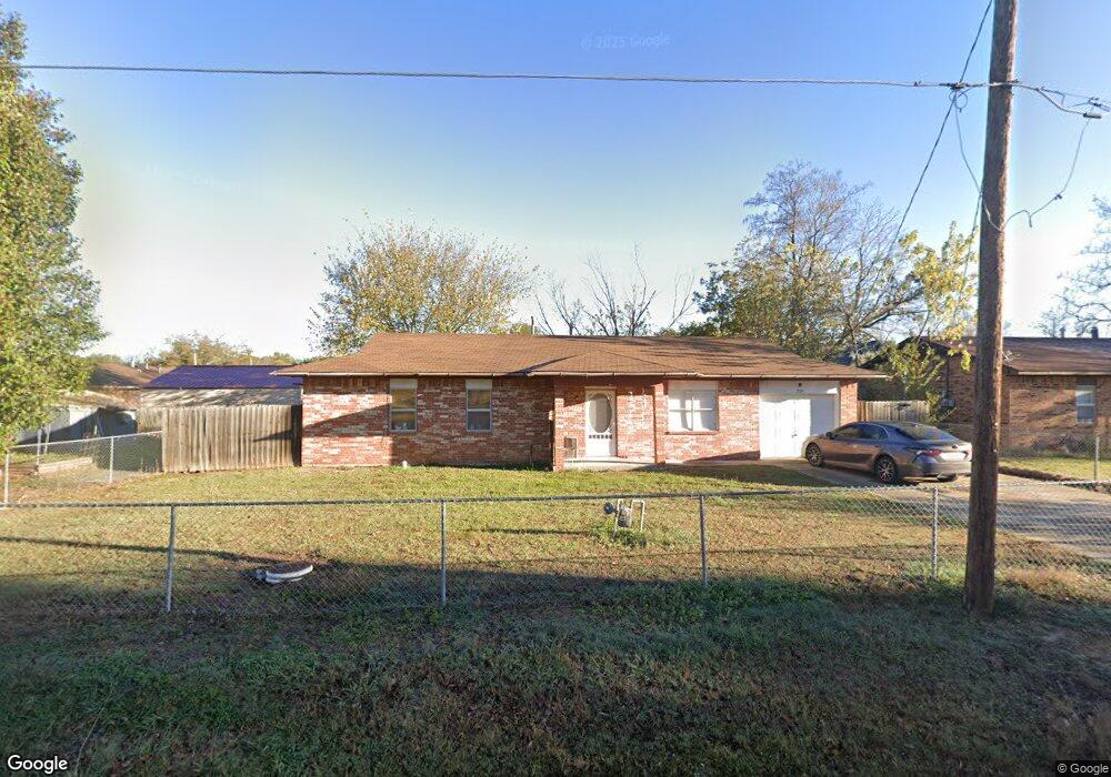 209 W Modoc Ave, McAlester, OK 74501 - photo 1