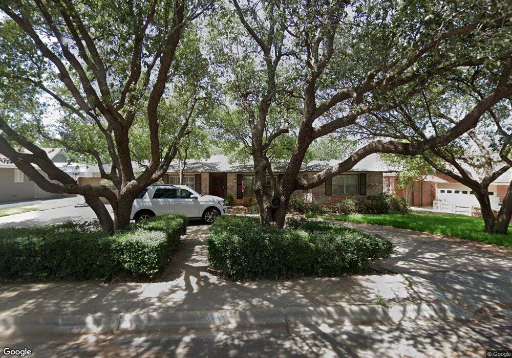 1210 Country Club Dr, Midland, TX 79701 - photo 1