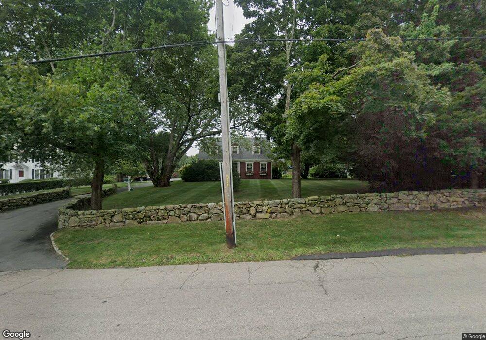 779 Dartmouth St, South Dartmouth, MA 02748 - photo 1