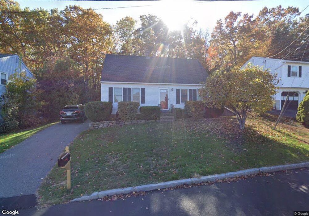 225 Patricia Ln, Manchester, NH 03104 - photo 1